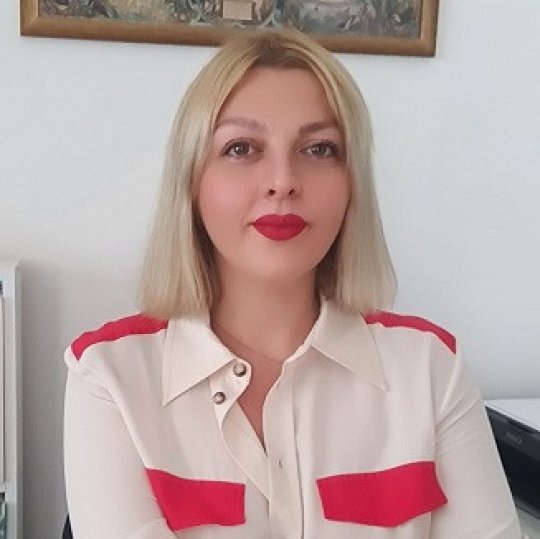 Erkan Bilen Sibel Karina - Rumeno, Turco, Inglese tutor