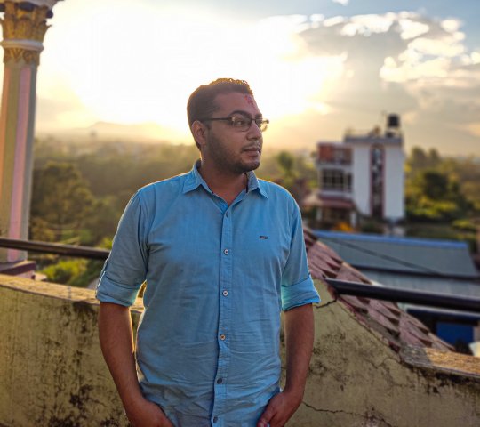 Parajuli Anil - Nepalese, Turismo, Editing di immagini e video tutor