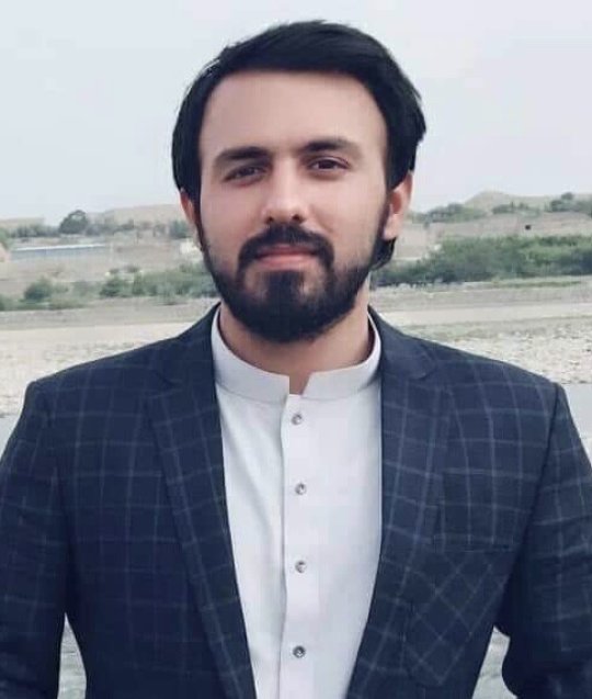 Ullah Ahmadzai Safee - Matematica, Fisica, Inglese tutor