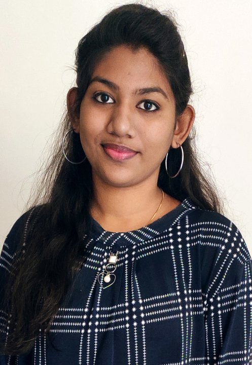 Sakthivelu Sharnitha - Informatica, Inglese, Tamil, Matematica tutor