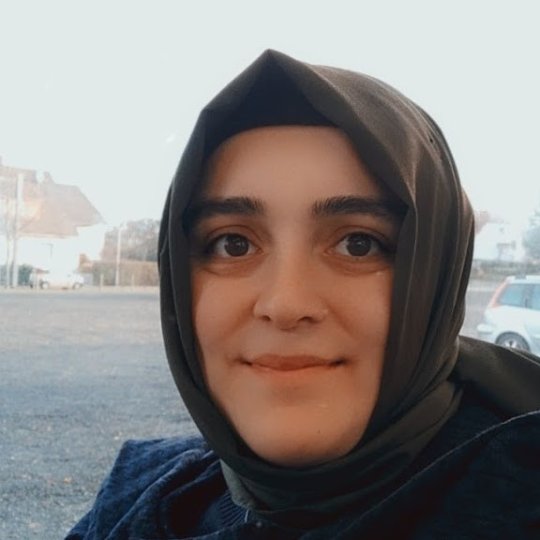 Gürsoy Hatice - Inglese, Tedesco tutor